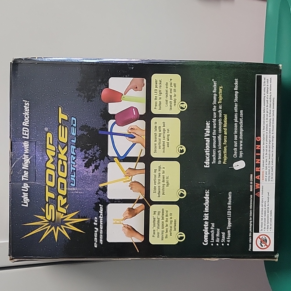 Ultra LED Foam Tipped Rockets - Picture 2 of 3